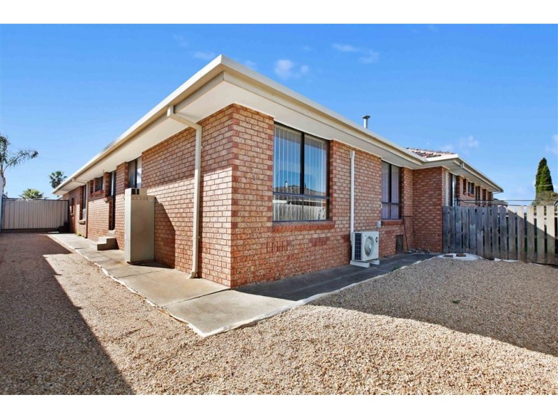 2/152 Victoria Drive, Thomastown VIC 3074