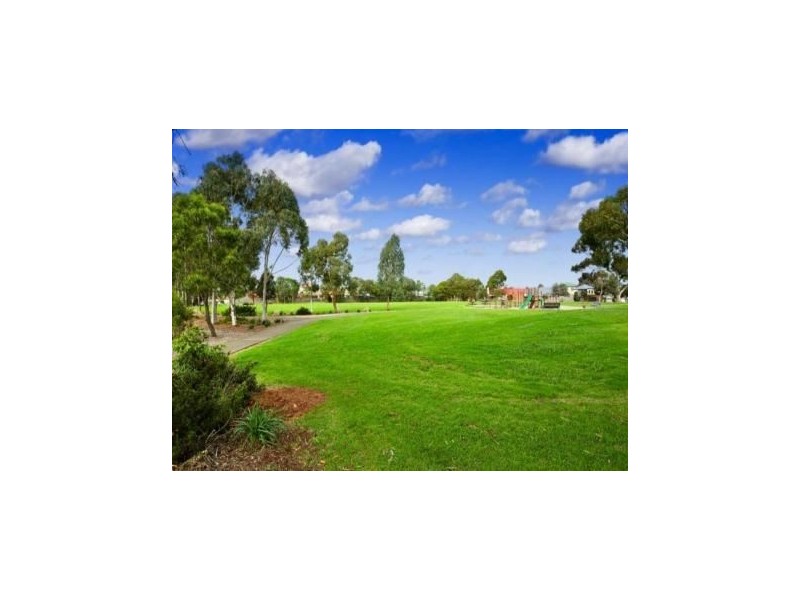 1/3 Sturt Street, Essendon VIC 3040