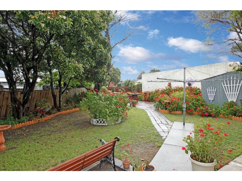 28 Vanessa Avenue, Lalor VIC 3075