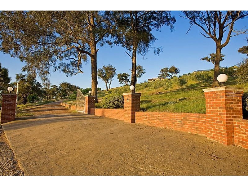 150 Seventeenth Avenue, Eden Park VIC 3757