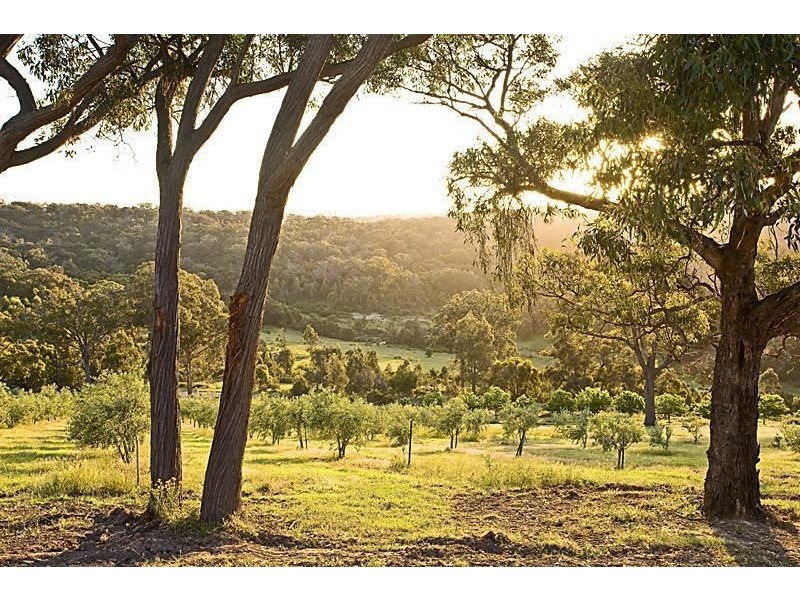 150 Seventeenth Avenue, Eden Park VIC 3757