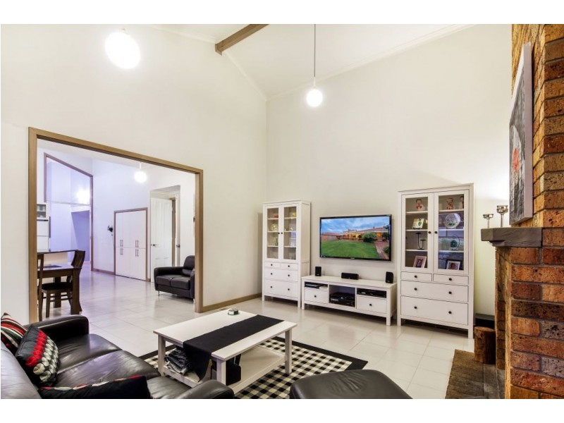 4 Albert Court, Epping VIC 3076