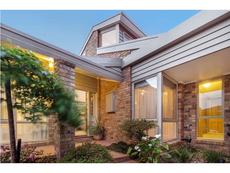 4 Albert Court, Epping VIC 3076