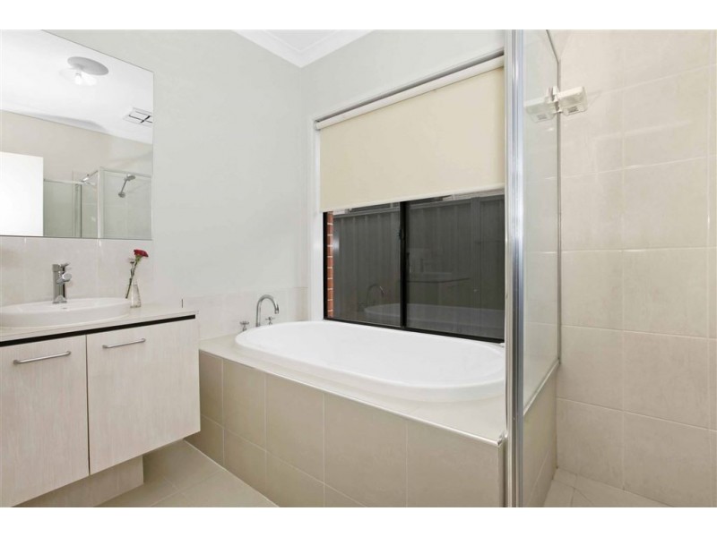 7 Bangalay Rise, Wollert VIC 3750