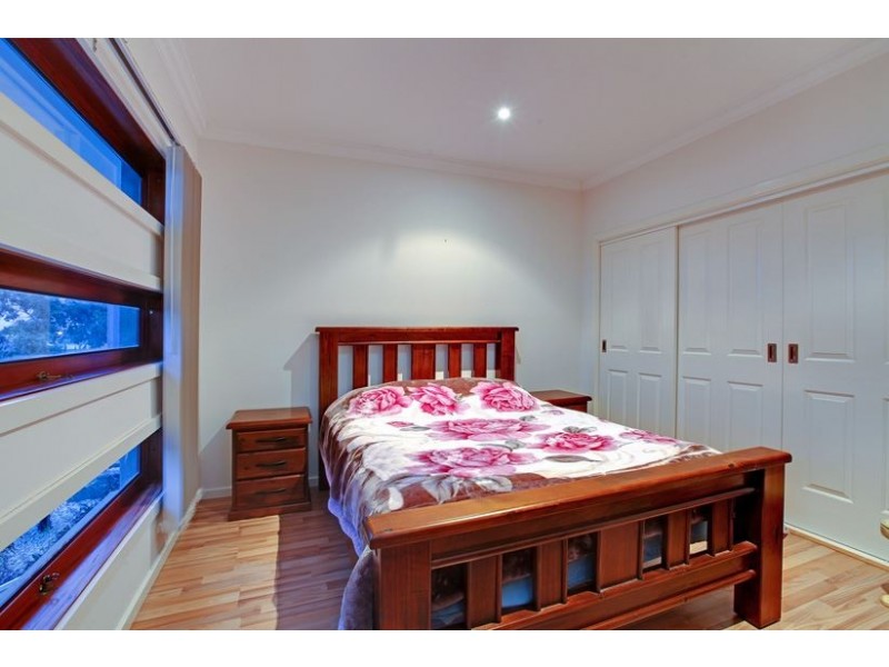 24 Farmhouse Boulevard, Epping VIC 3076