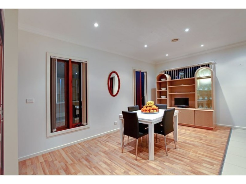 24 Farmhouse Boulevard, Epping VIC 3076