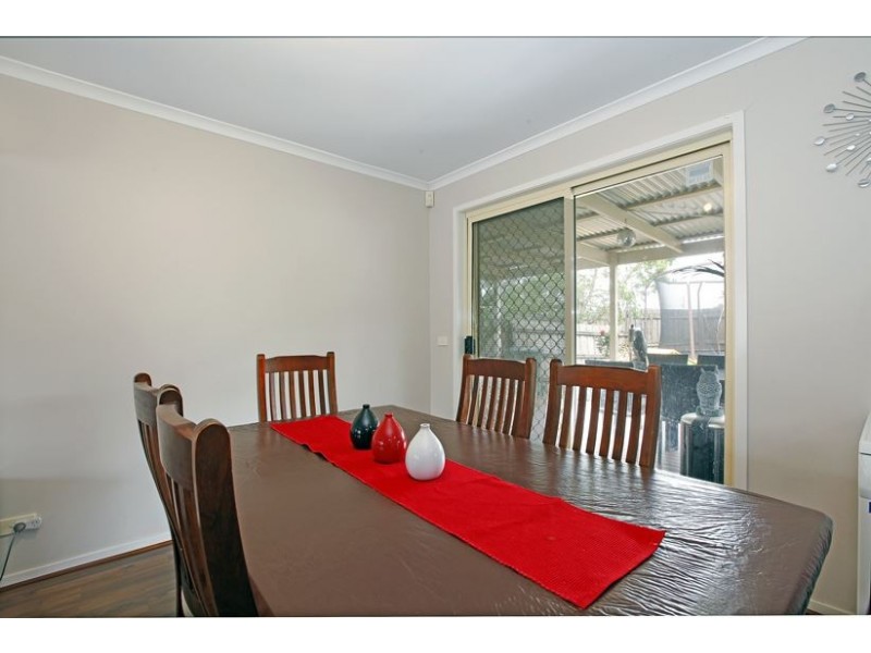 2/7 Kalman Road, Epping VIC 3076