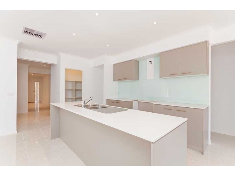 87 Serenity Way, Craigieburn VIC 3064