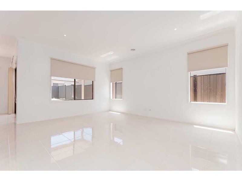 87 Serenity Way, Craigieburn VIC 3064