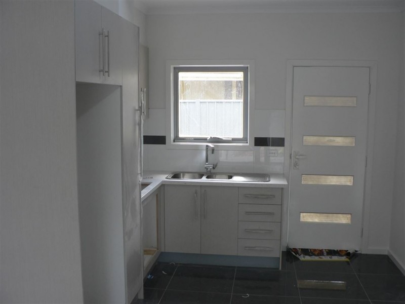 4/13 Hall Street, Epping VIC 3076
