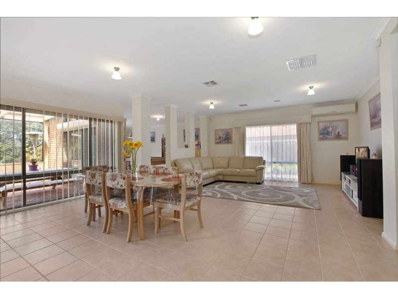 4 Ripple Place, Epping VIC 3076