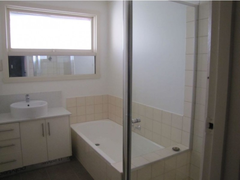 29 Beaumont Crescent, Lalor VIC 3075