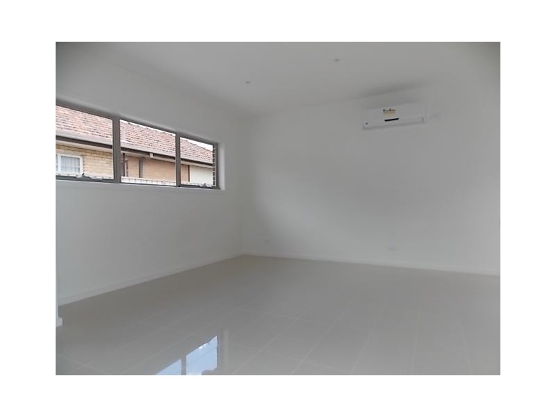1/13 Palm Street, Thomastown VIC 3074