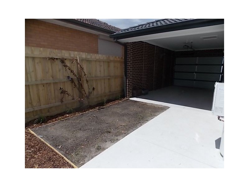 1/13 Palm Street, Thomastown VIC 3074