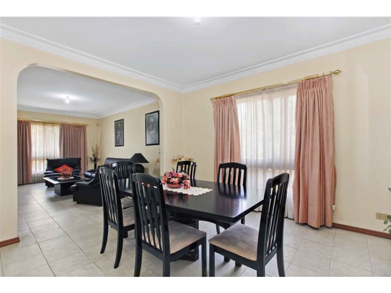 4 Rita Court, Epping VIC 3076