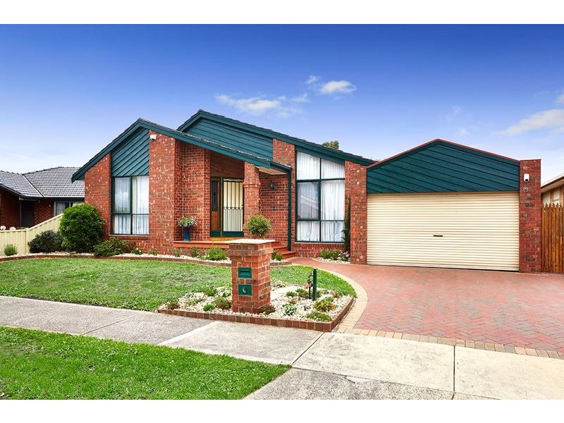 13 Gaze Court, Mill Park VIC 3082
