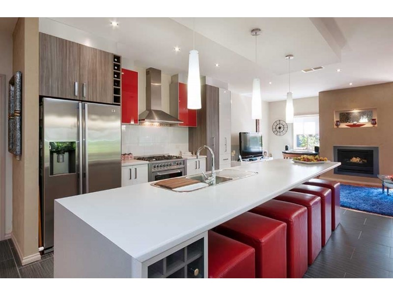 21 Lauderdale Drive, Craigieburn VIC 3064