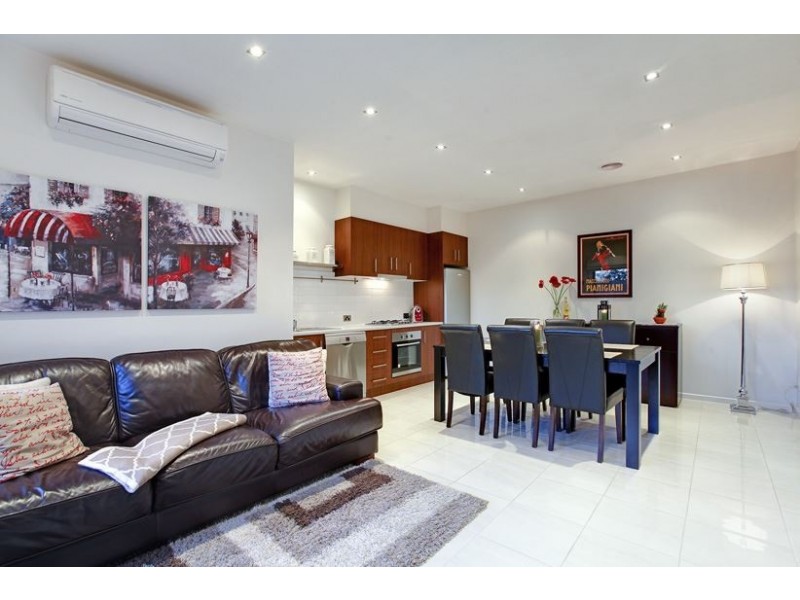 10/27 Miranda Road, Reservoir VIC 3073