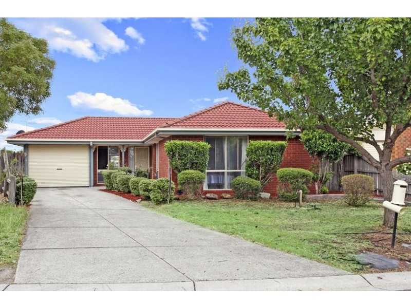 8 Chamney Place, Roxburgh Park VIC 3064