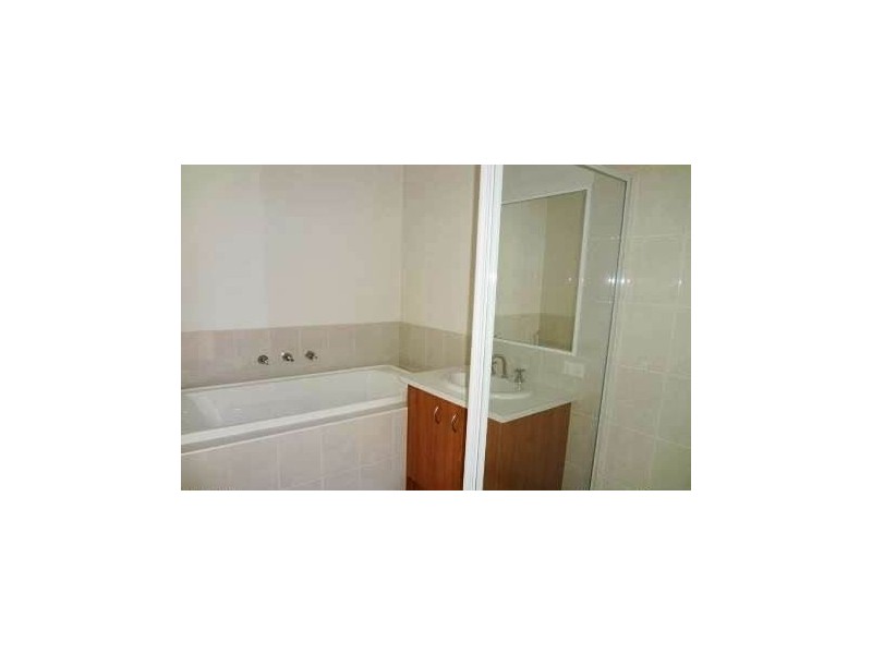 2 Prowse Walk, Epping VIC 3076