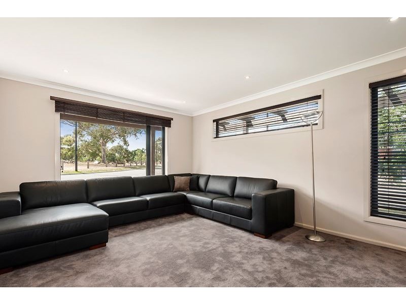 38 Loughton Avenue, Epping VIC 3076
