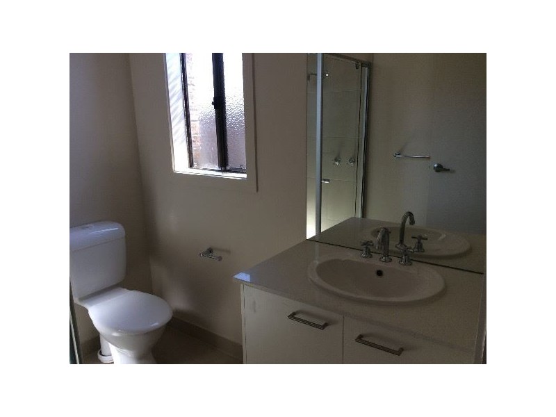 28 Sunstone Boulevard, Doreen VIC 3754