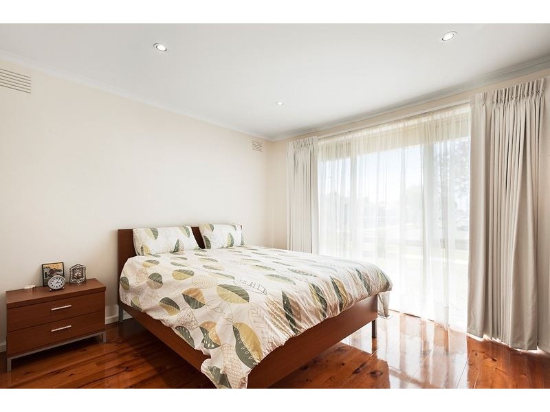 19 Buller Parade, Lalor VIC 3075