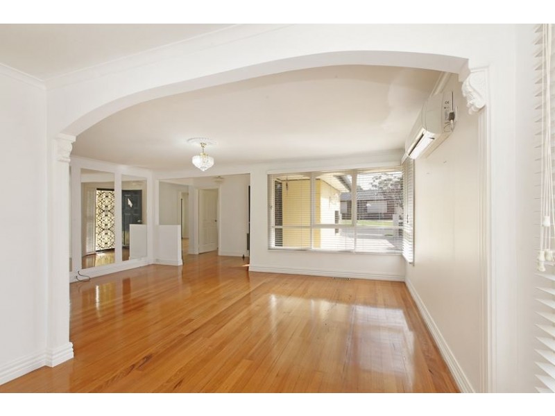 25 Midholm Court, Thomastown VIC 3074