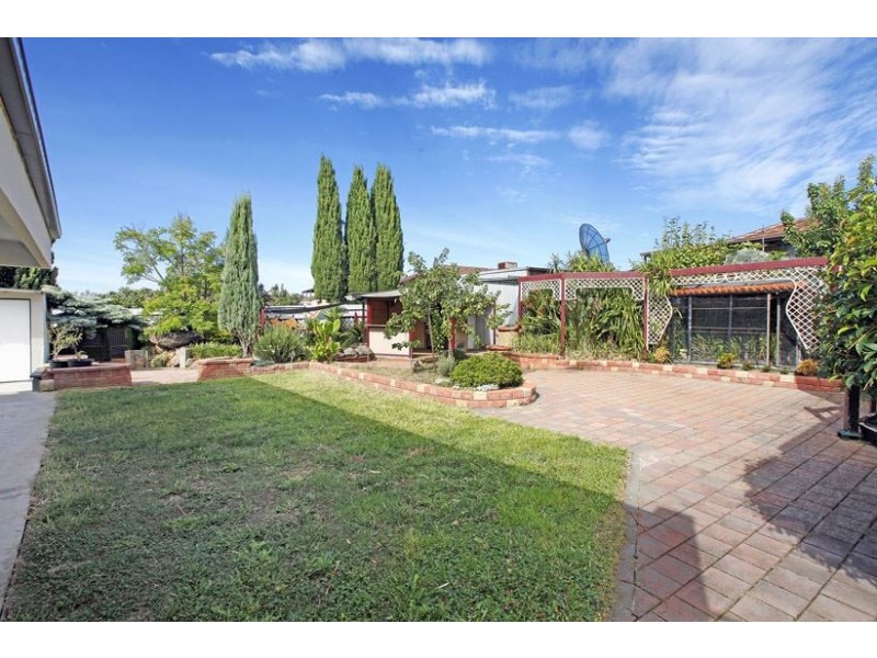 25 Midholm Court, Thomastown VIC 3074