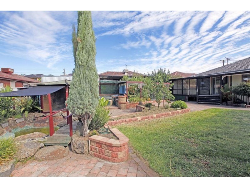 25 Midholm Court, Thomastown VIC 3074