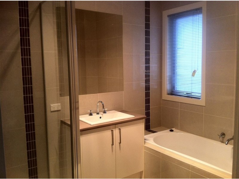 2/49 Betula Avenue, Bundoora VIC 3083