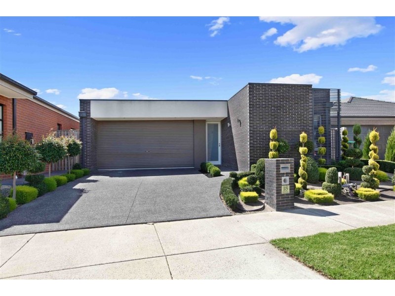 18 Sundial Parade, Epping VIC 3076