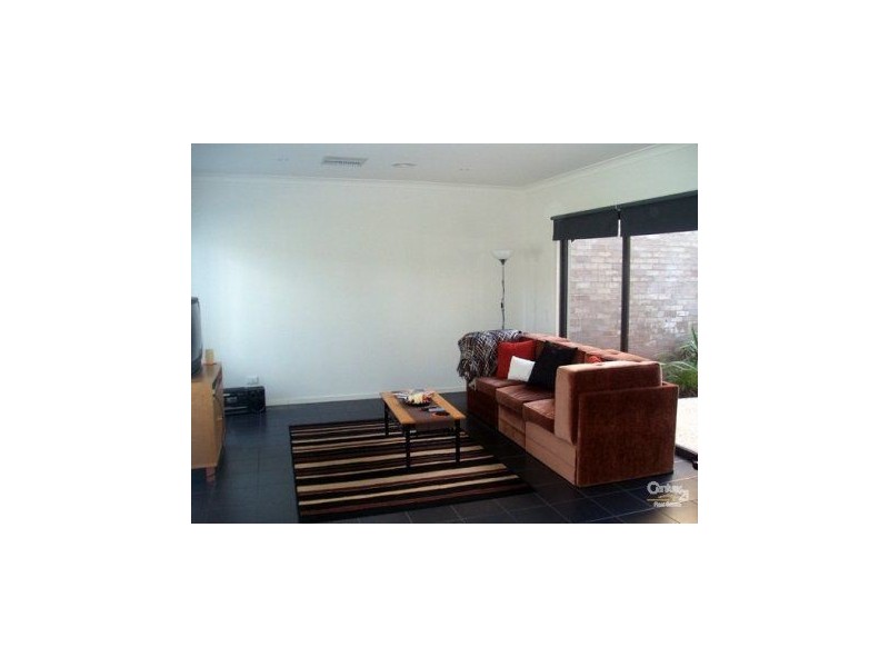 10 Helios Walk, Epping VIC 3076