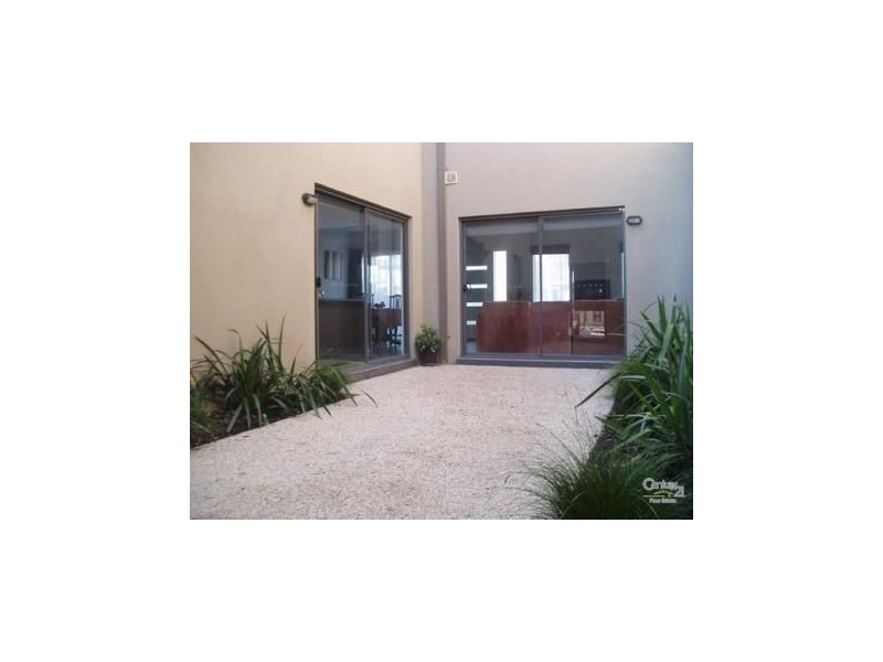 10 Helios Walk, Epping VIC 3076