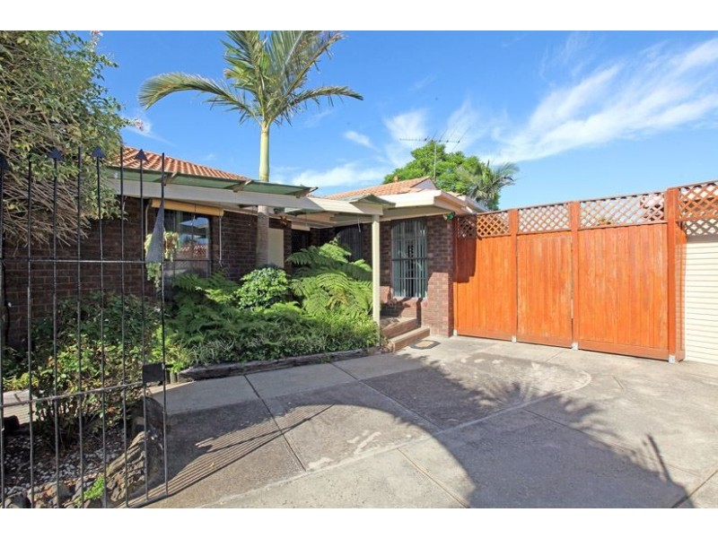 8 Hertford Place, Lalor VIC 3075