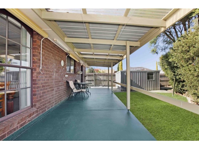 8 Hertford Place, Lalor VIC 3075