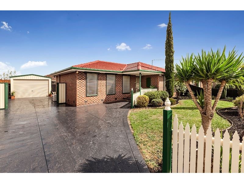 15 Mindoro Crescent, Lalor VIC 3075