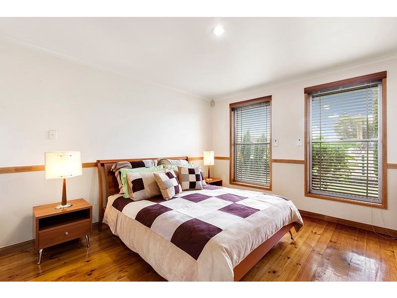 15 Mindoro Crescent, Lalor VIC 3075