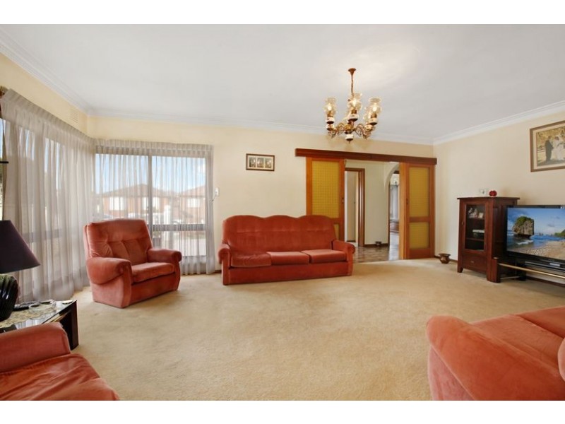 4 Brigette Court, Lalor VIC 3075