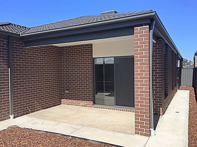 25 Warruga Crescent, Epping VIC 3076