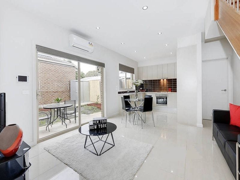 2/34 Kitchener Street, Broadmeadows VIC 3047