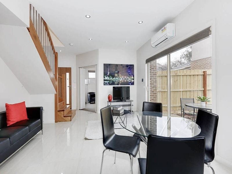 2/34 Kitchener Street, Broadmeadows VIC 3047