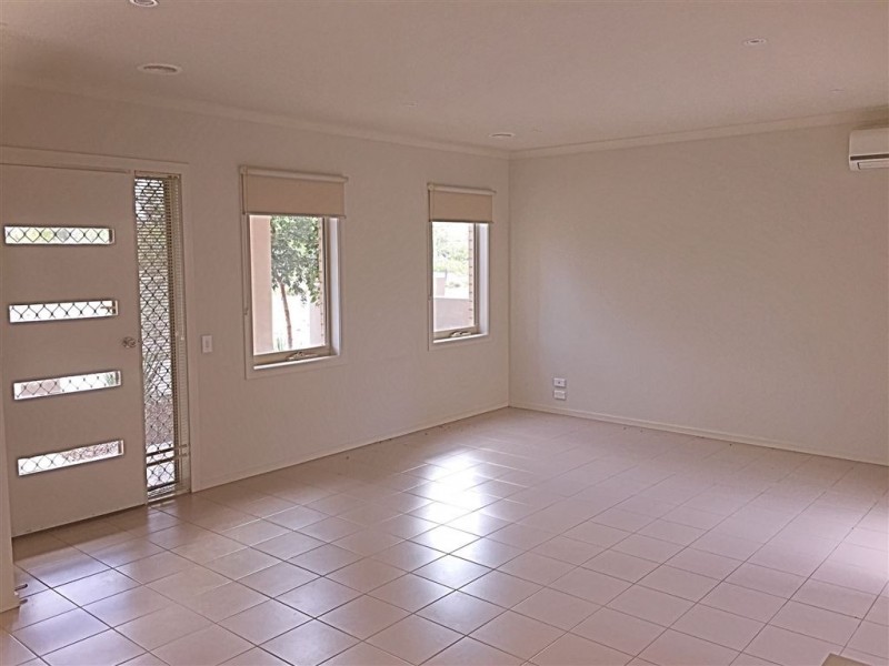 15 Mujeres Walk, Epping VIC 3076