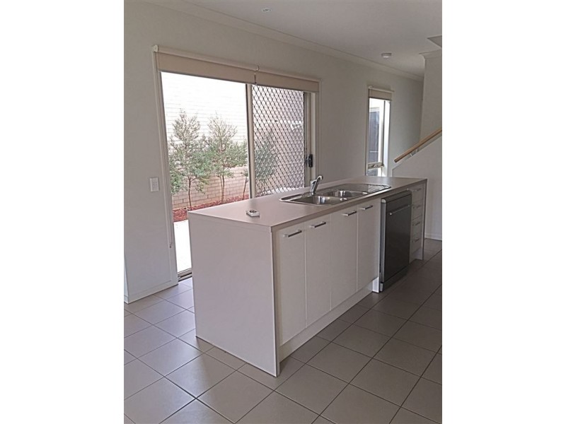 15 Mujeres Walk, Epping VIC 3076