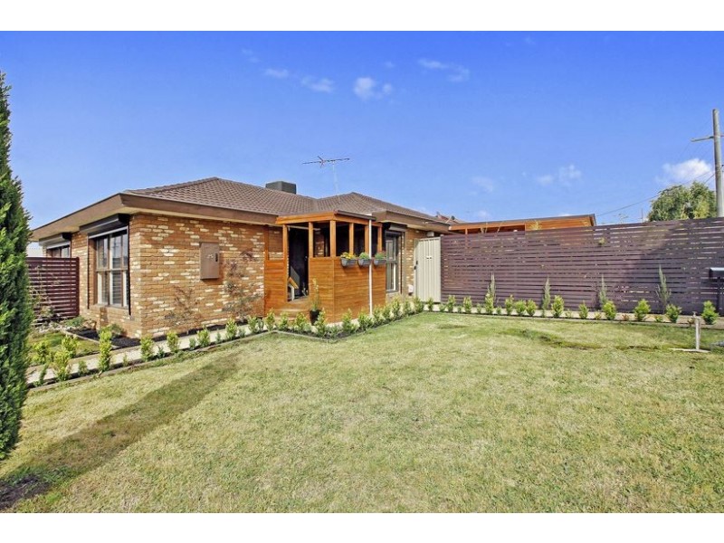 25 Barry Road, Thomastown VIC 3074