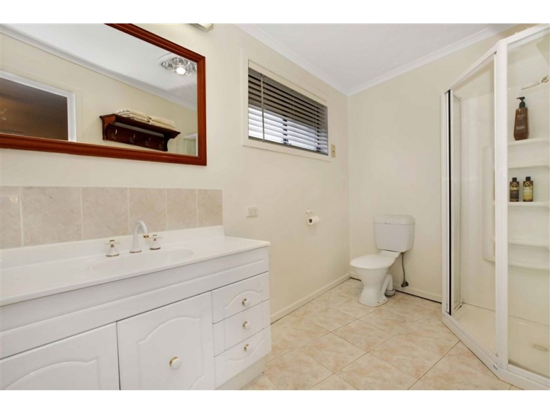 2 Trentham Court, Thomastown VIC 3074