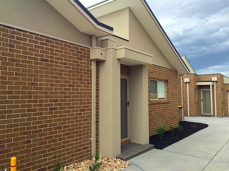 2/143 Messmate Street, Lalor VIC 3075