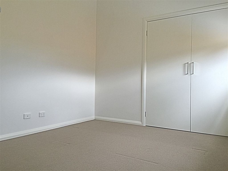 2/143 Messmate Street, Lalor VIC 3075