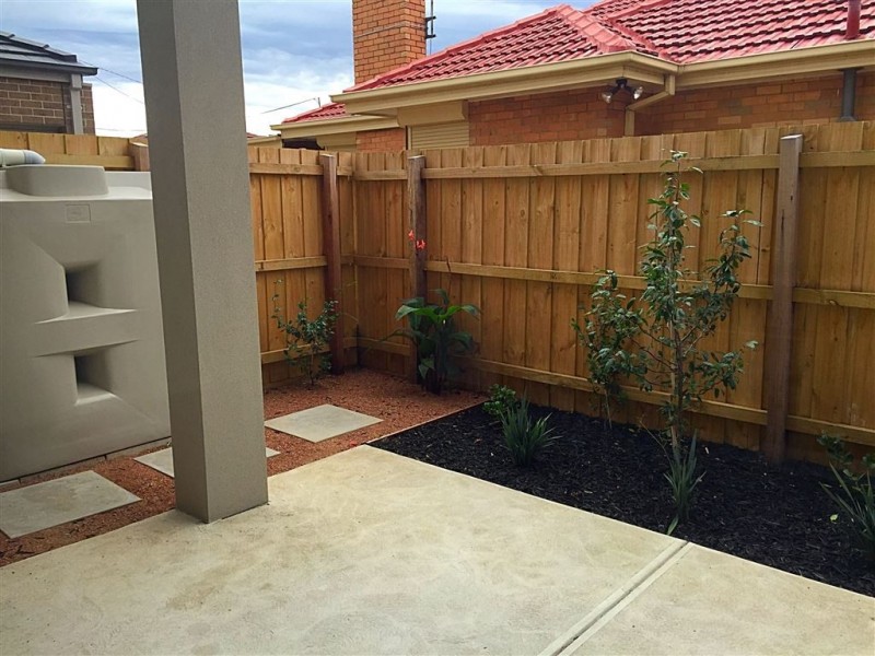 2/143 Messmate Street, Lalor VIC 3075