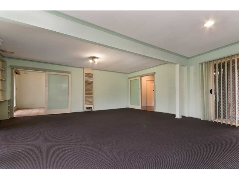 302 Edgars Road, Lalor VIC 3075